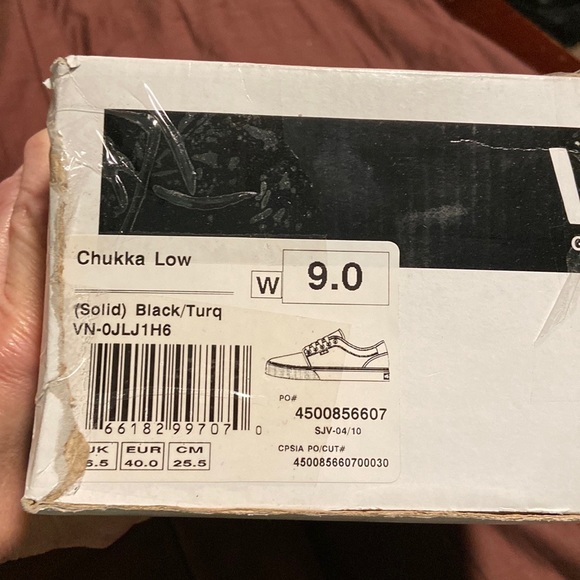 Women’s Vans Brand Laced Tennis Shoes.  NWT! - Picture 15 of 16